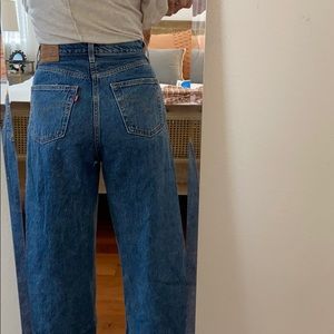 Levi’s ribcage pleated crop